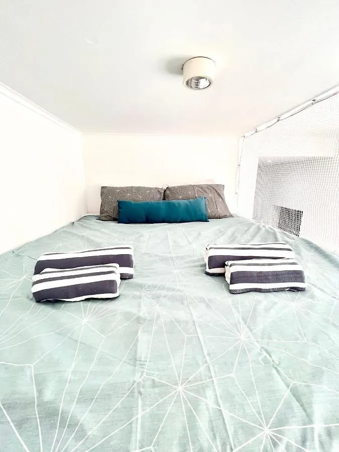 Bright Bookworm'S Haven Apartment Sliema