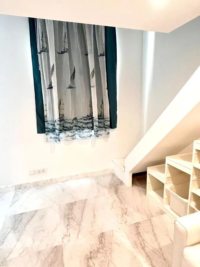 Bright Bookworm'S Haven Apartment Sliema