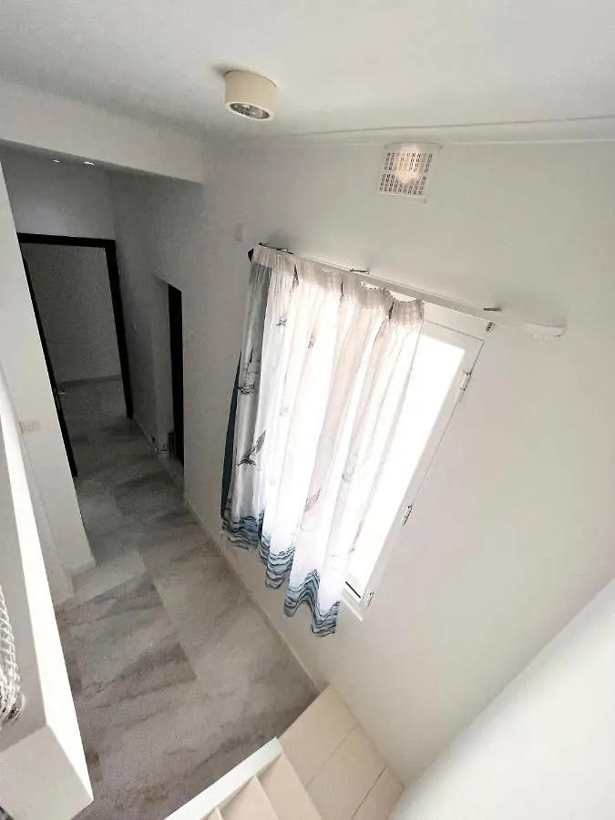 Bright Bookworm'S Haven Apartment Sliema