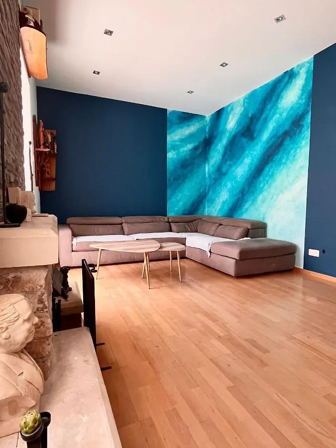 Bright Bookworm'S Haven Apartment Sliema
