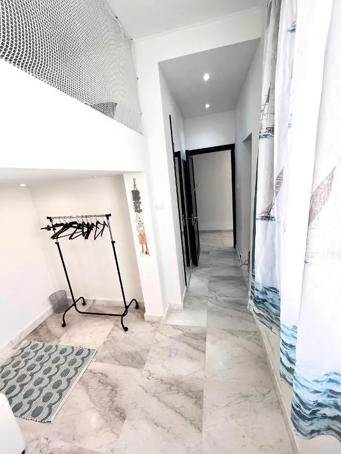 Bright Bookworm'S Haven Apartment Sliema