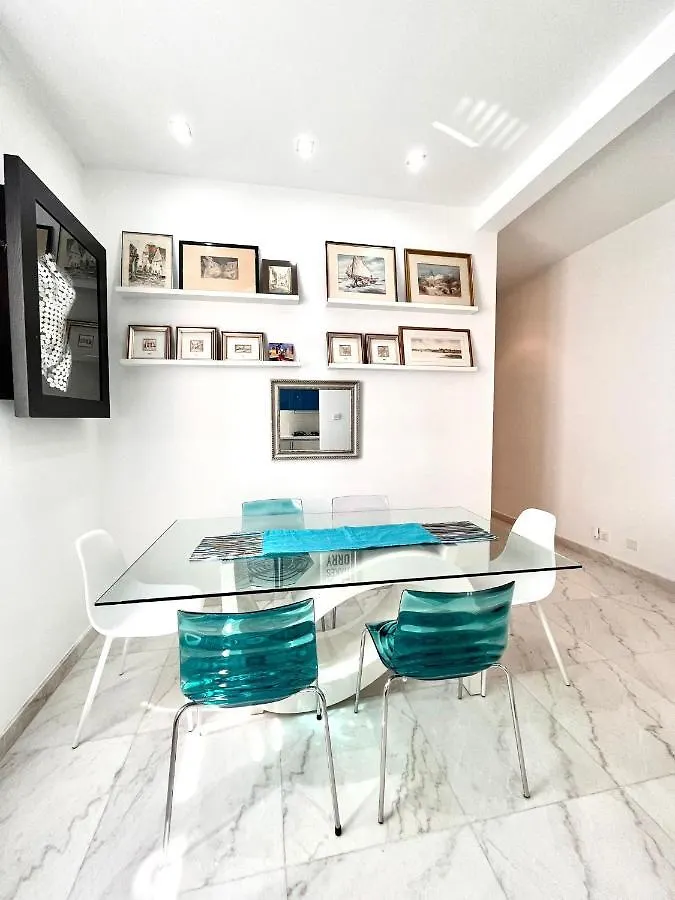 Bright Bookworm'S Haven Apartment Sliema 0*,